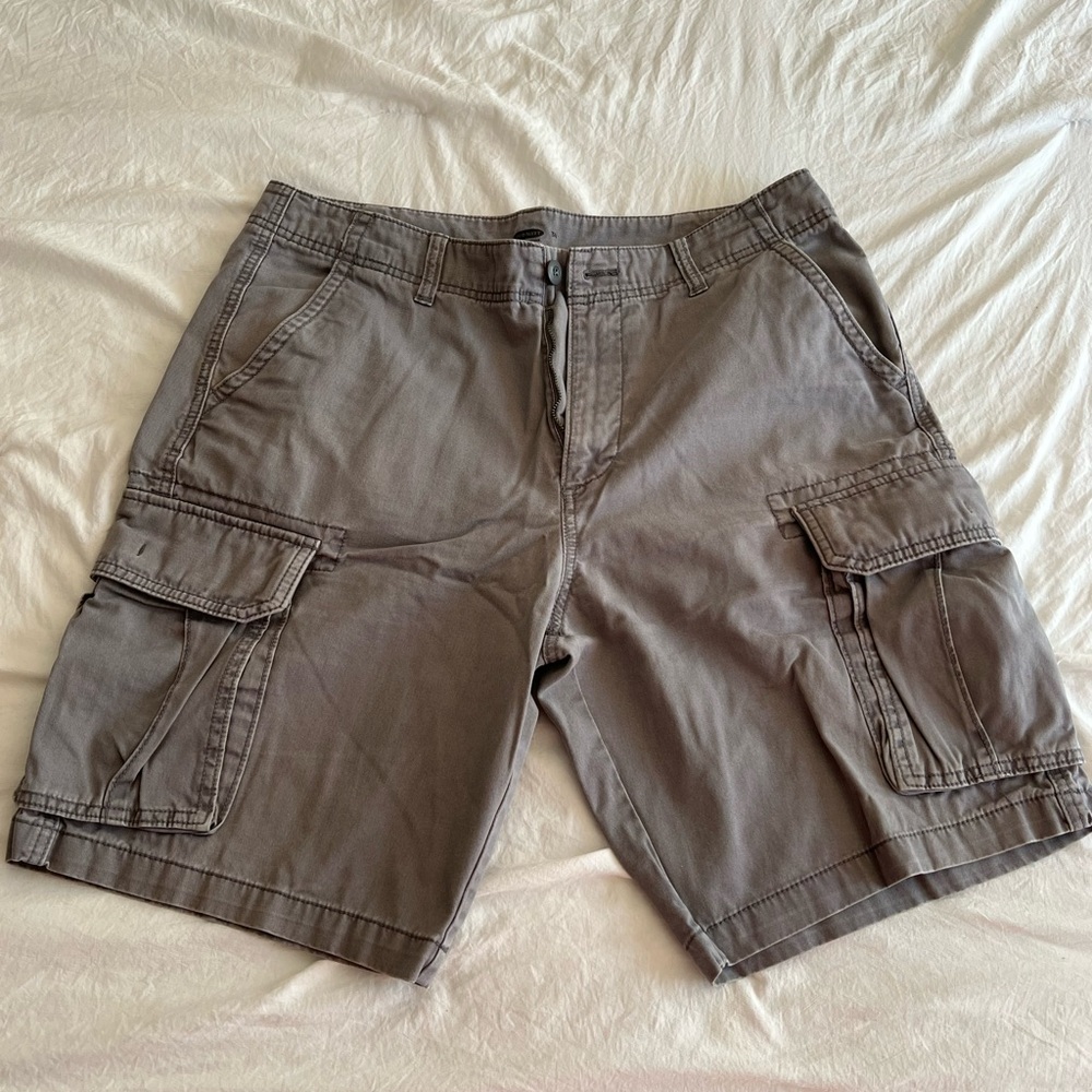 Men's Gray Cargo Shorts